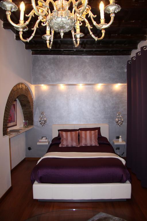 Domus31 - Luxury House In Trastevere Рим Номер фото